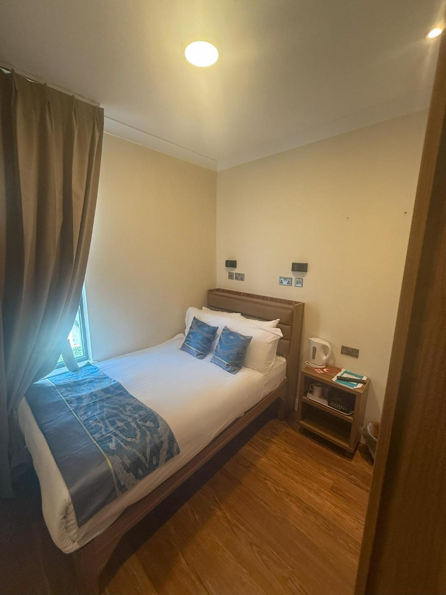 Olympia 3* Londen